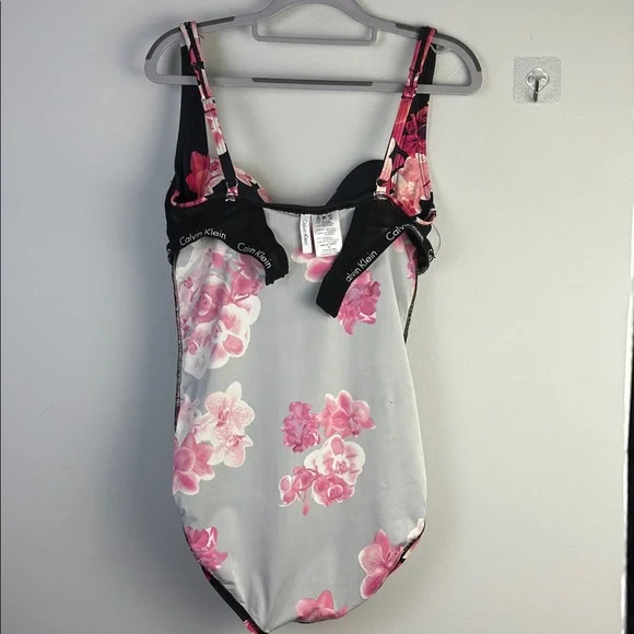 NEW Calvin Klein Full Coverage One Piece Swimsuit 14 Molded Cups Adjustable Bra